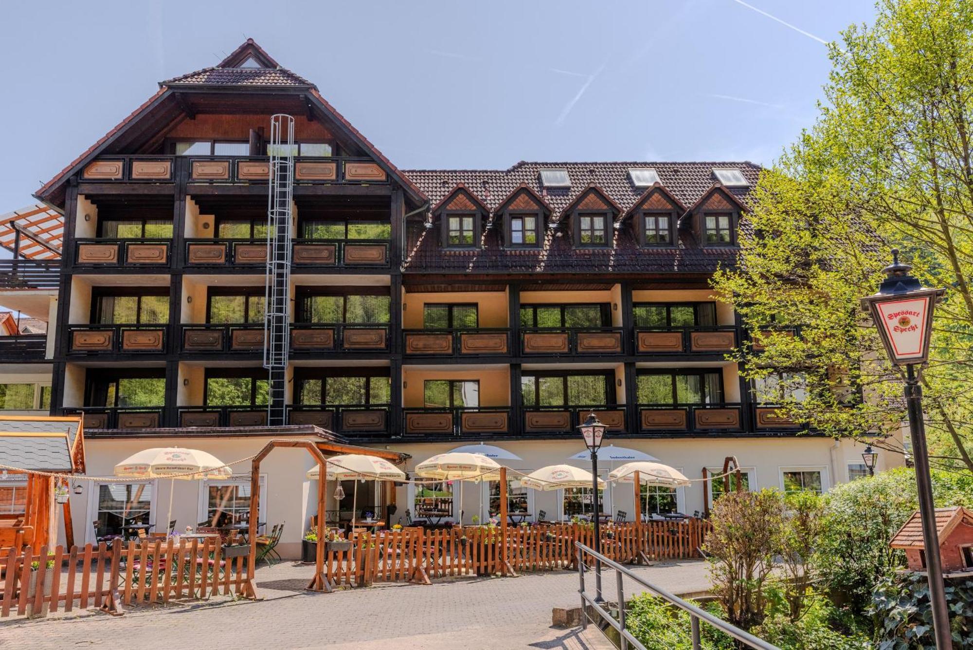 Landgasthof Zur Linde Heimbuchenthal Exterior photo